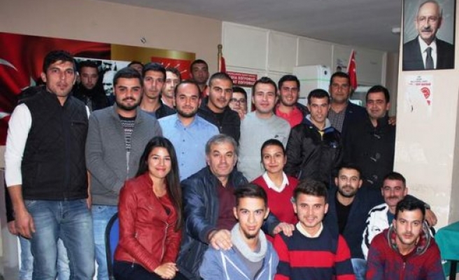 CHP Gençlik Kolları istifa etti, yeni Başkan Korkut atandı