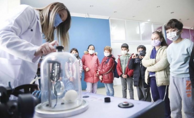 Çocuklar Aydın Büyükşehir Belediyesi Bilim Ve Deney Evi’nde Yeni Keşiflere Çıkıyor