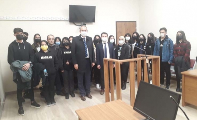Madran Anadolu Lisesi öğrencileri, adliyeyi ziyaret etti