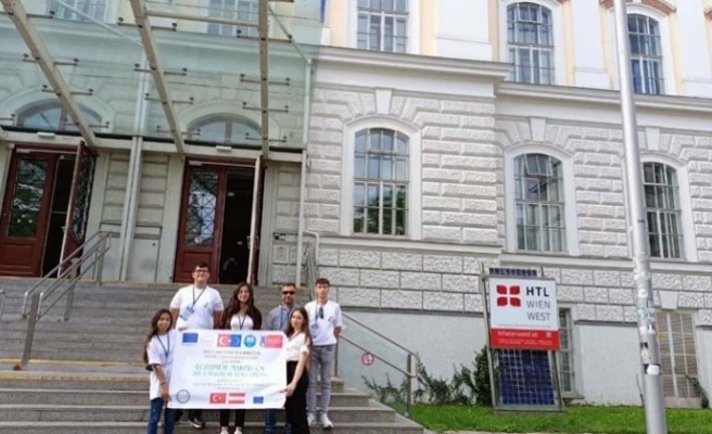 Lise Öğrencileri Viyana'dan Döndü