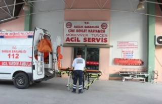 Akçaova’da bıçakla yaralı kişi hastaneye kaldırıldı