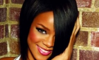 Rihanna Saçlarına Servet Ödüyor!