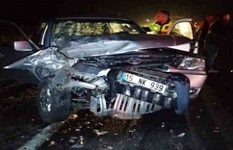 Buharkent'te 4 aracın karıştığı feci kaza: 2 ölü, 1 yaralı