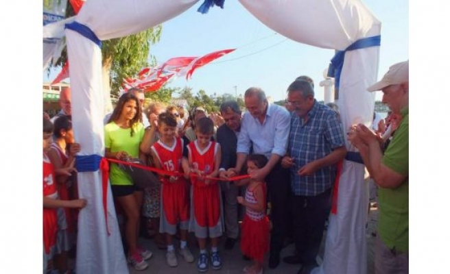Başkan Atabay Mavişehir Spor Kompleksinin açılışını yaptı