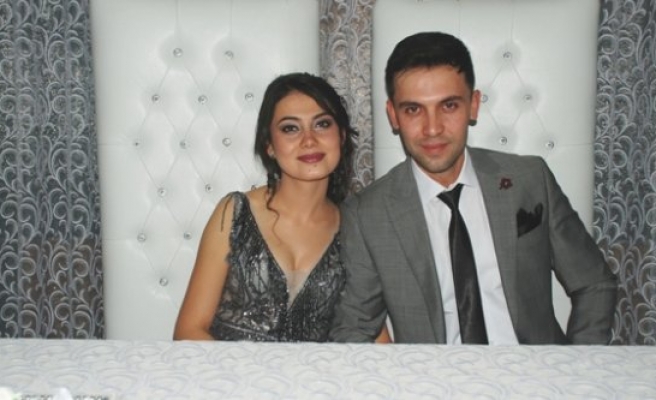 Merve Yardım ve Murat Aka Nişanlandı