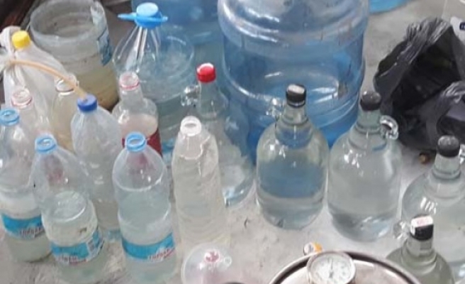 Çine’de 900 litre kaçak içki ele geçirildi