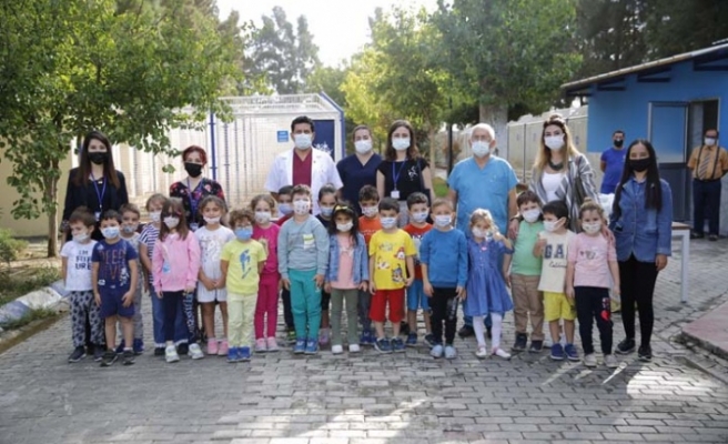Çocuklardan Hayvanları Koruma Günü'nde Aydın Büyükşehir Belediyesi Barınağına Ziyaret