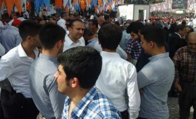 Hakan Çağlar Erürker'in AK Parti Kongresini Değerlendirdi‏
