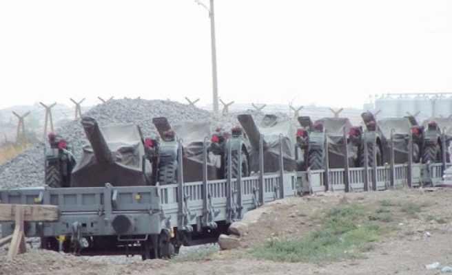 Suriye sınırına hava savunma silahları getirildi