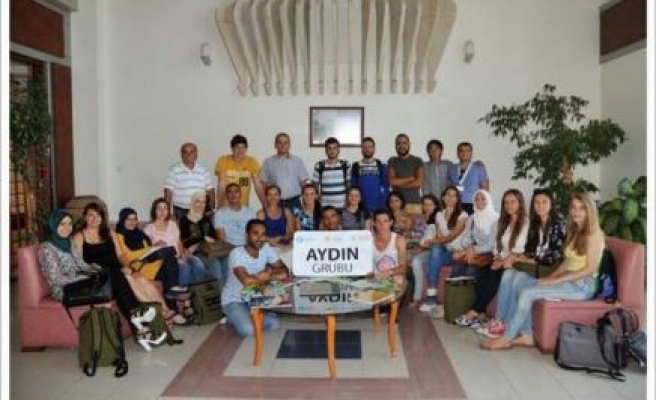Türkçe Yaz Okulu Öğrencileri Rektörü Ziyaret Etti