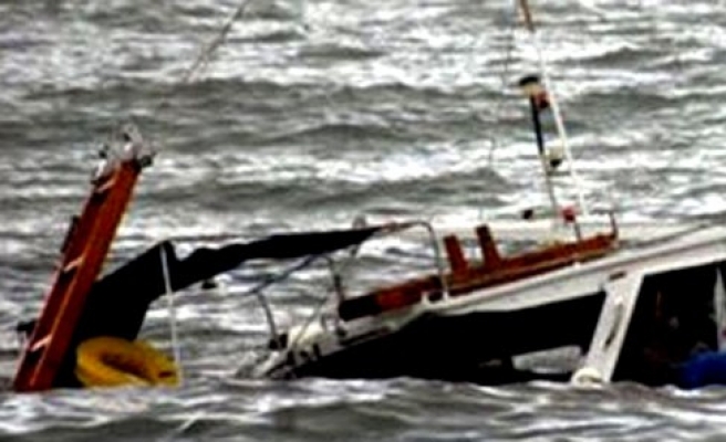 İzmir'de 102 kişiyi taşıyan tekne battı: 39 ölü