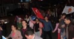 Çine’de AK Partililer zaferlerini kutladılar
