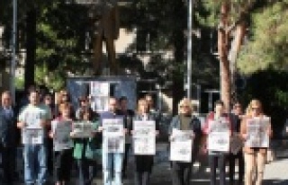 CHP’liler Cumhuriyet Gazetesi için eylem yaptı!