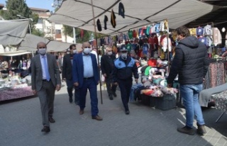 Kaymakam Erdoğan pazar yerini denetledi