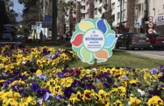 Büyükşehir Belediyesi Aydın’ı Çiçeklerle...