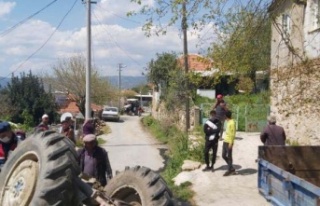 Karpuzlu'da traktör devrildi: 1 ölü, 1 yaralı