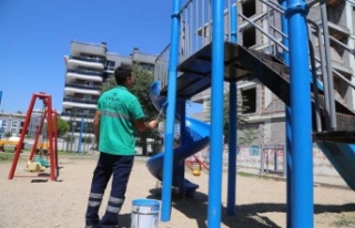 Efeler’in Parkları Çocuklar İçin Hazırlanıyor