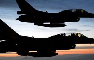 F-16'lar Bingöl dağlarını bombaladı