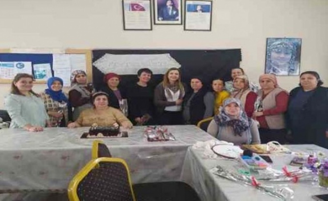 Karpuzlu HEM'de kadınlar kendi günlerini kutladı